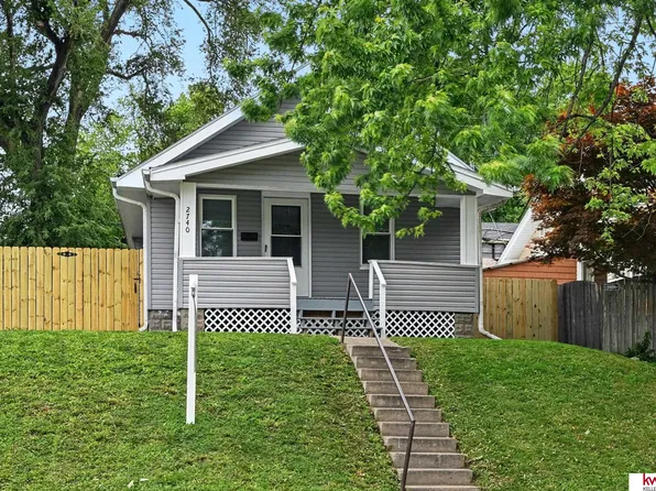 2740 N 49th St, Omaha, NE 68104