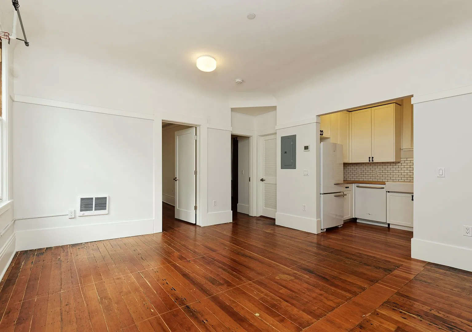 1605 Clay Street — Photo 4