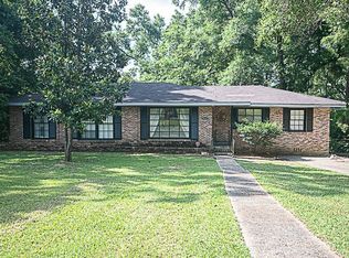4017 Sierra Dr, Mobile, AL 36693