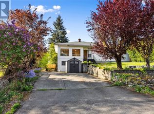 425 Wharton St, Nanaimo, BC V9R 1W3