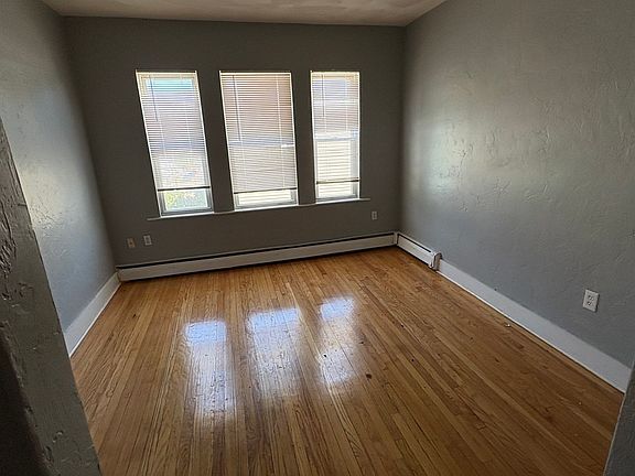 3rd image of 52 Mascot St APT 5