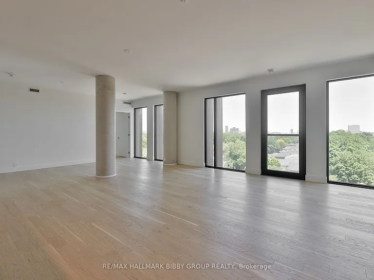 1414 Bayview Ave #605 — Photo 2