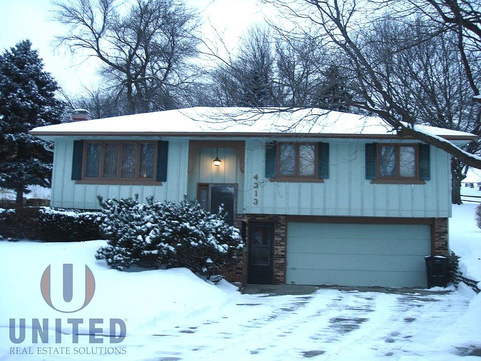 1st image of 4313 Village Green Ct