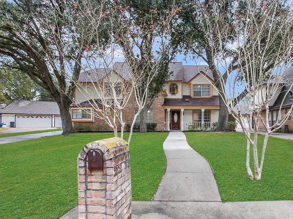 1st image of 22718 Royal Arms Ct