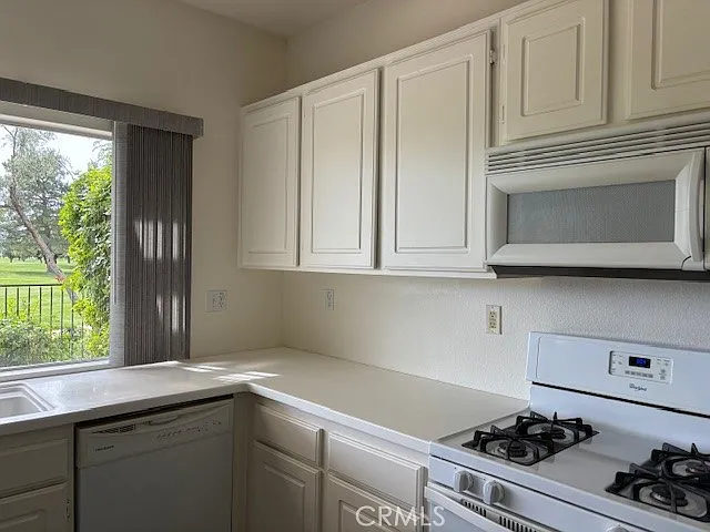 904 Bergamo Ave — Photo 4