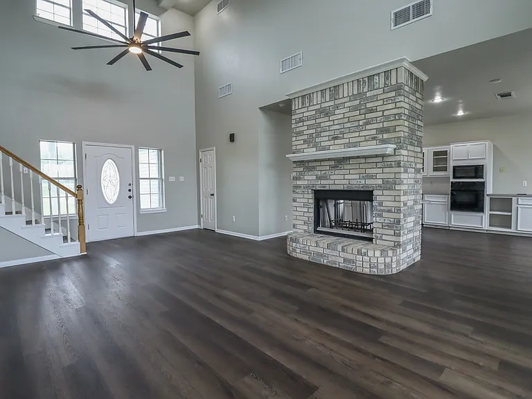 1810 Mesa Oaks Cir — Photo 9