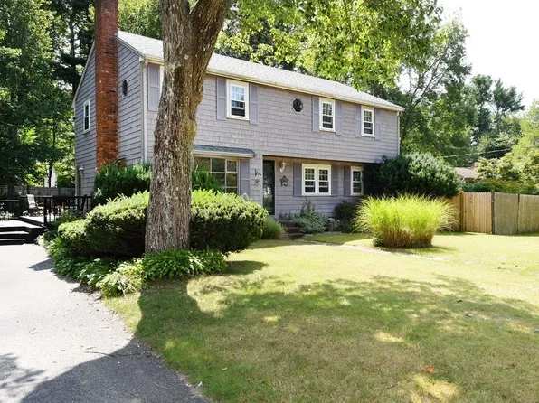 6 Sheridan Dr, Kingston, MA 02364