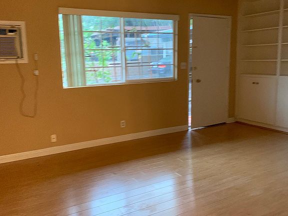 2nd image of 425 W Sierra Madre Blvd APT D