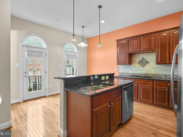 642 Hurdle Mill Pl, Gaithersburg, MD 20877