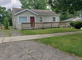 31 N Sumner Ave, Aurora, IL 60505