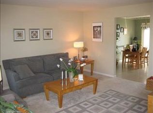 721 Fieldstone Ln, Elizabethtown, PA 17022