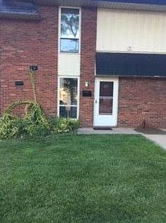 1st image of 215 College Park Dr