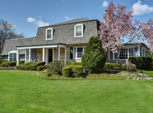 1316 Glenoak Ln, Northbrook, IL 60062