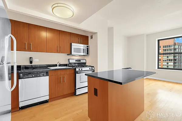 Rented by Halstead Real Estate | media 25