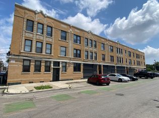 Jade Apartments, Chicago, IL 60624