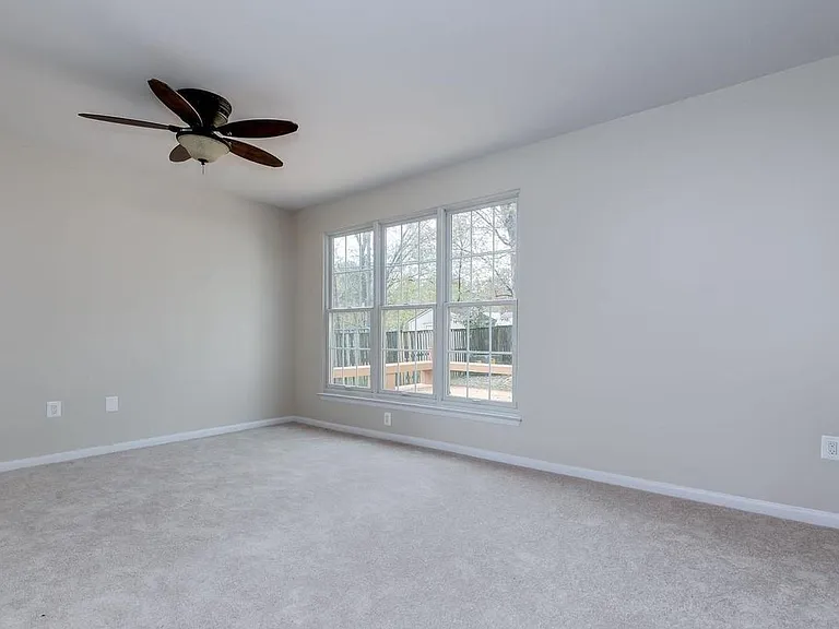 12856 Fantasia Dr — Photo 9