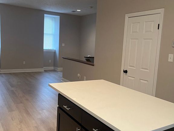 4th image of 1419 N Franklin St #11603198