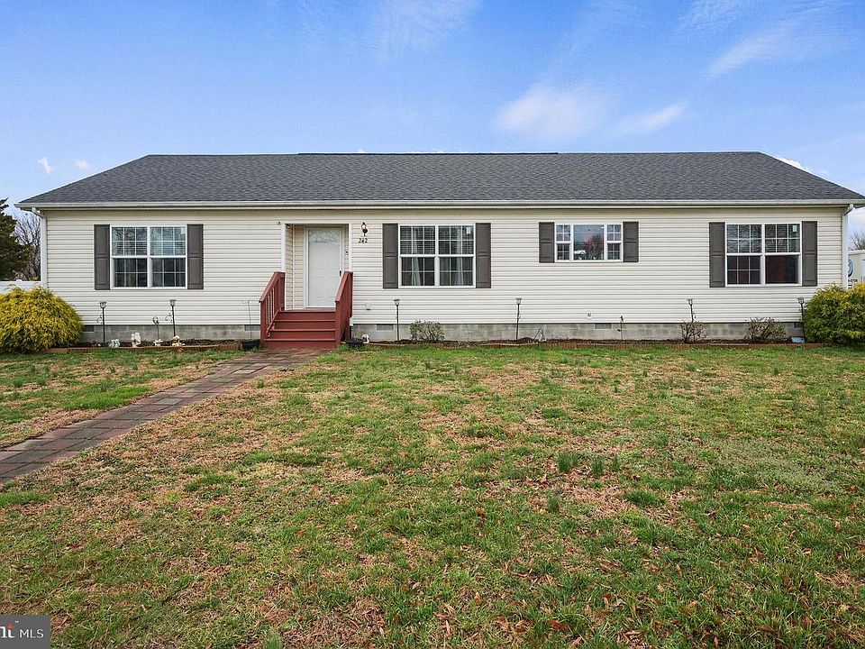 1st image of 242 Shorty Ln