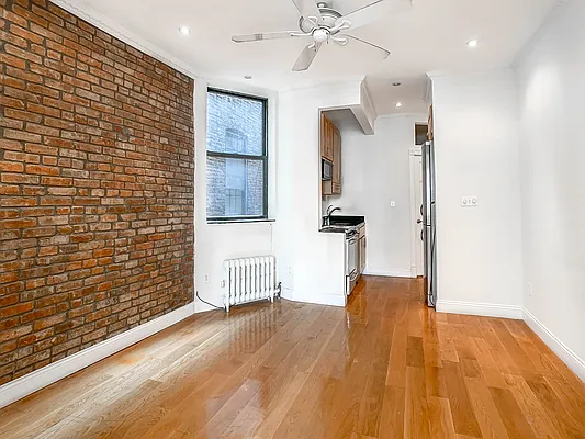 Rented by Brown Harris Stevens | media 7