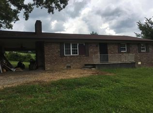 10028 Hill Rd, Knoxville, TN 37938