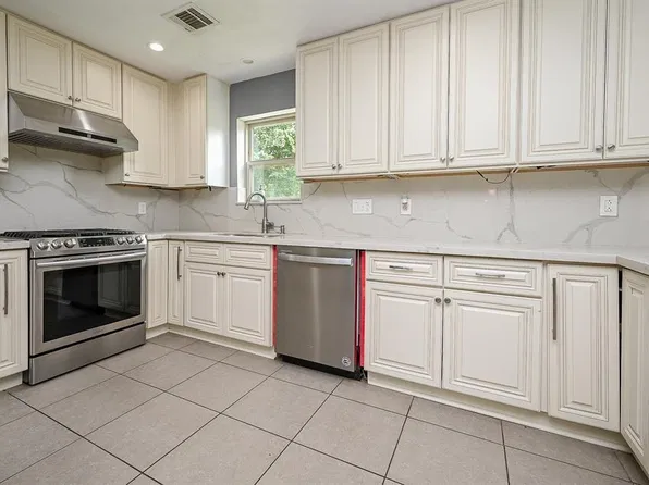 2027 Fernspray Ln, Houston, TX 77084