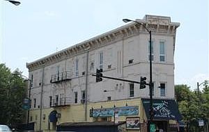 3rd image of 1968 N Lincoln Ave APT 9