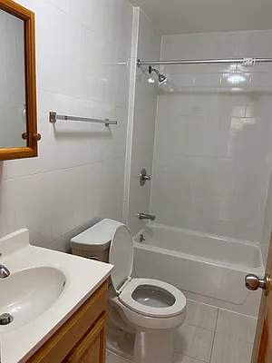 Rented by House Key Realty LLC | media 14