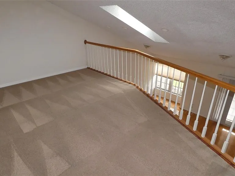 617 Segovia Ct NE — Photo 11