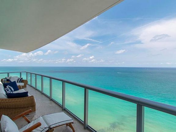 2nd image of 17003 Collins Ave