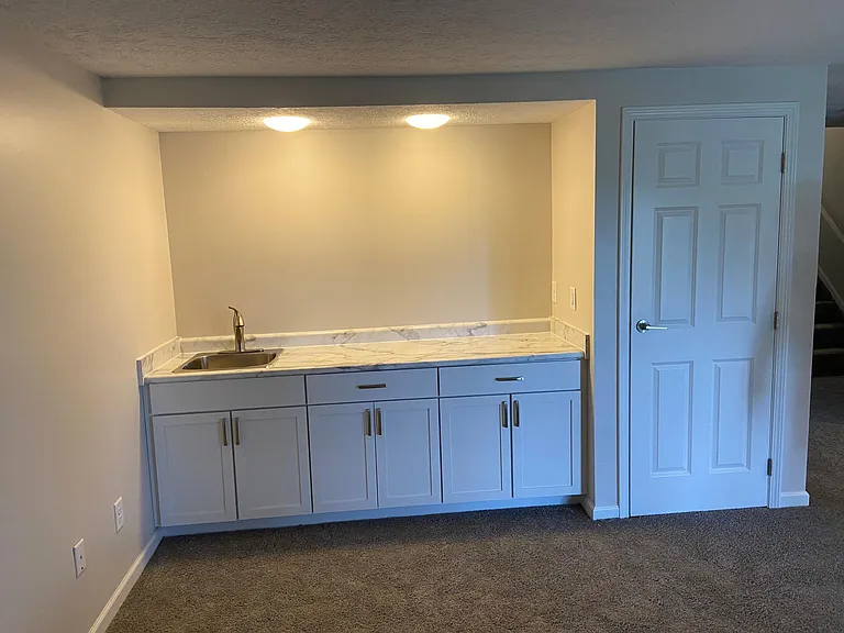 98 Carpenters Rdg #98 — Photo 49