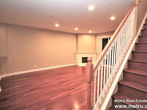 5th image of 2358 W School St #4W