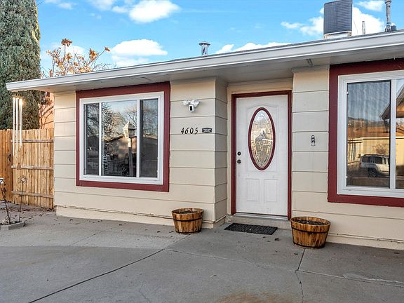 3rd image of 4605 Eric Dr NE