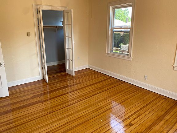 5th image of 191 Bement Ct