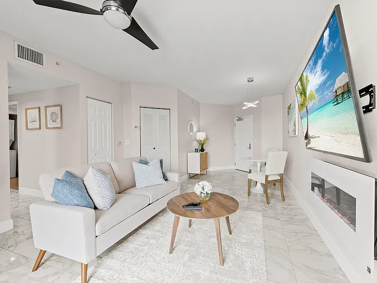 511 Lucerne Ave #315 — Photo 6