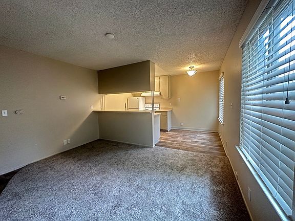 2nd image of 2114 H St APT 5