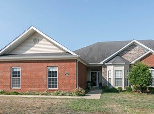 900 Cristland Rd, Louisville, KY 40214