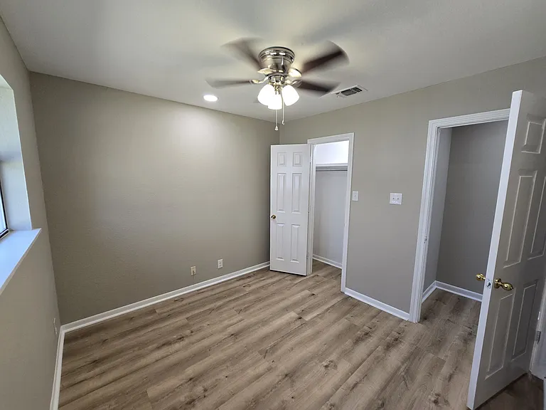 1623 W Parnell St — Photo 15