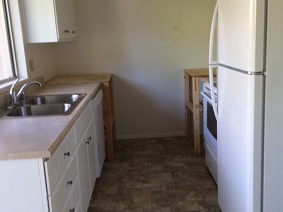 2nd image of 1355 Bond St #B