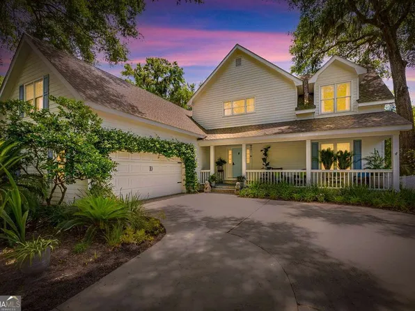107 Newfield St, Saint Simons Island, GA 31522
