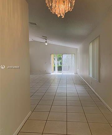 3rd image of 4340 Beechwood Cir