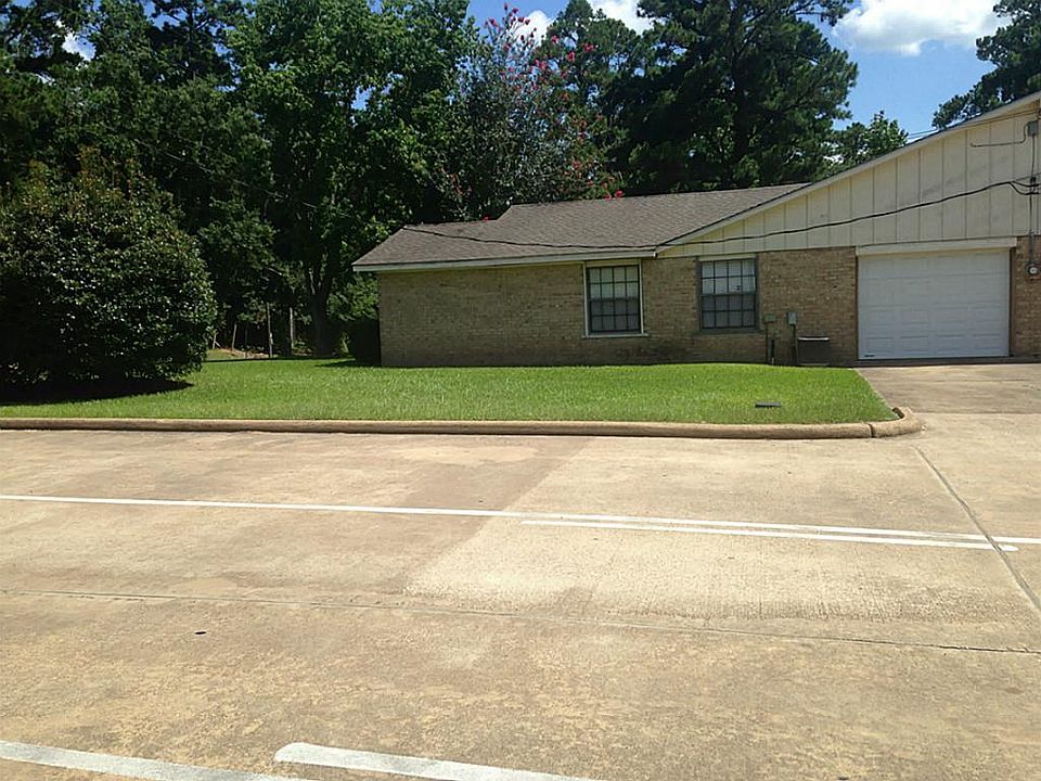 1st image of 3502 Boettcher Dr
