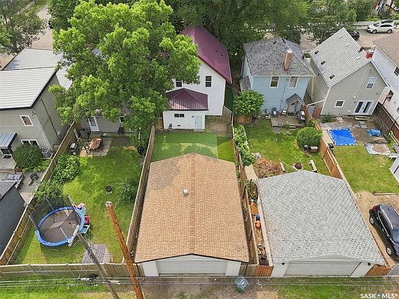 5th image of 406 27th STREET W