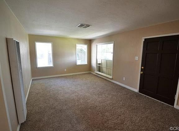 4th image of 27338 Foster Ave