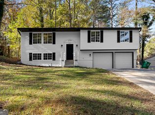 2067 Singer Way, Lithonia, GA 30058