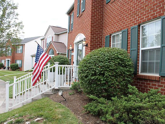 5th image of 1742 Lions Dr