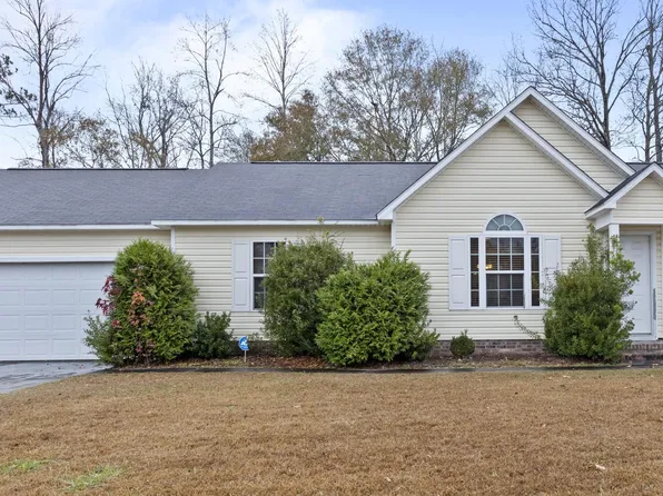 102 Crystal Stone Way, Jacksonville, NC 28546