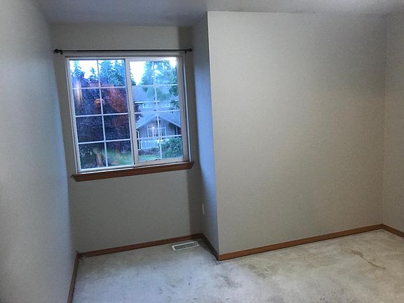 4th image of 11019 117th Street Ct E