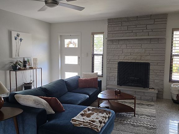 5th image of 2515 Siesta Dr