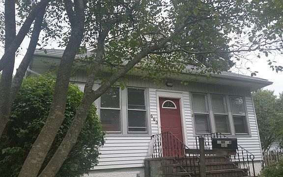 3rd image of 603 Park St