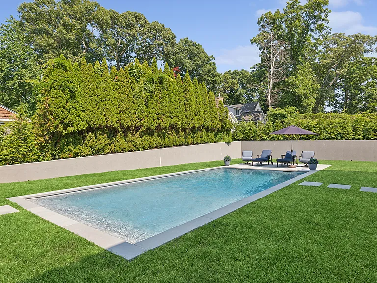44 Lake Dr — Photo 14